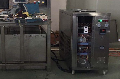 風(fēng)冷式冷水機組風(fēng)扇不運行是什么原因？
