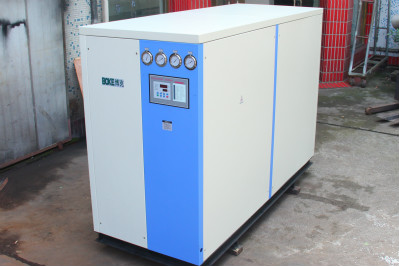 用戶購買水冷箱式冷水機怎么選擇供貨商？