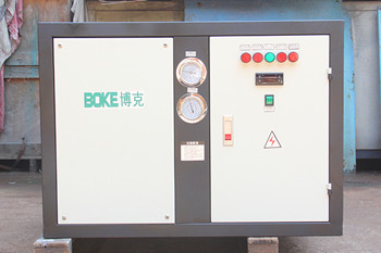 為什么工業(yè)冷水機會出現(xiàn)跑油現(xiàn)象？