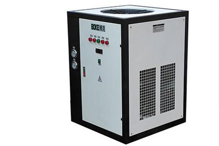 買風(fēng)冷箱式冷水機(jī)時遇到低報價應(yīng)該怎么辦？